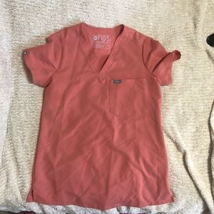 **SET** Figs scrub top and bottoms!